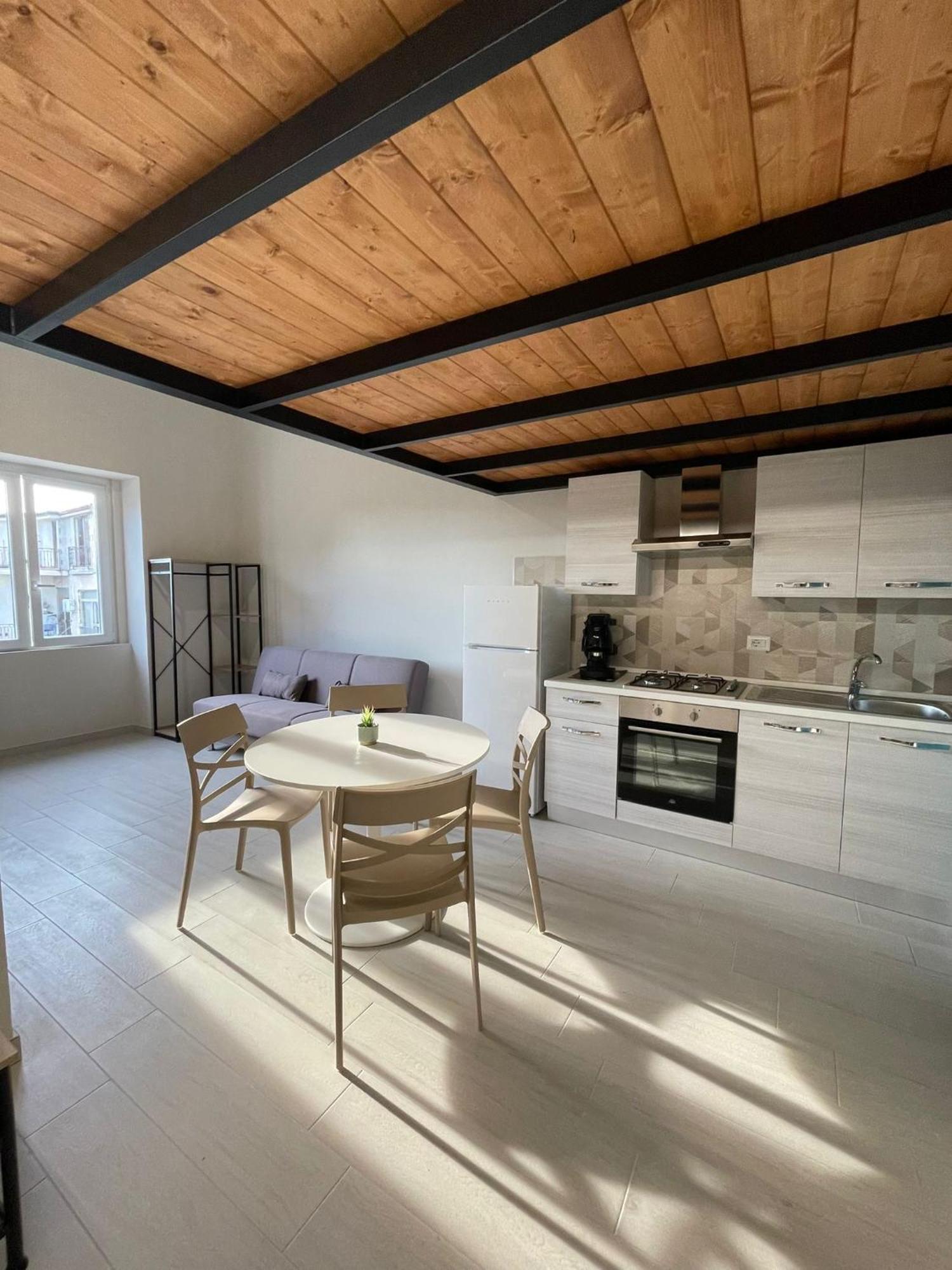 Luma Holiday Homes Mondragone Extérieur photo